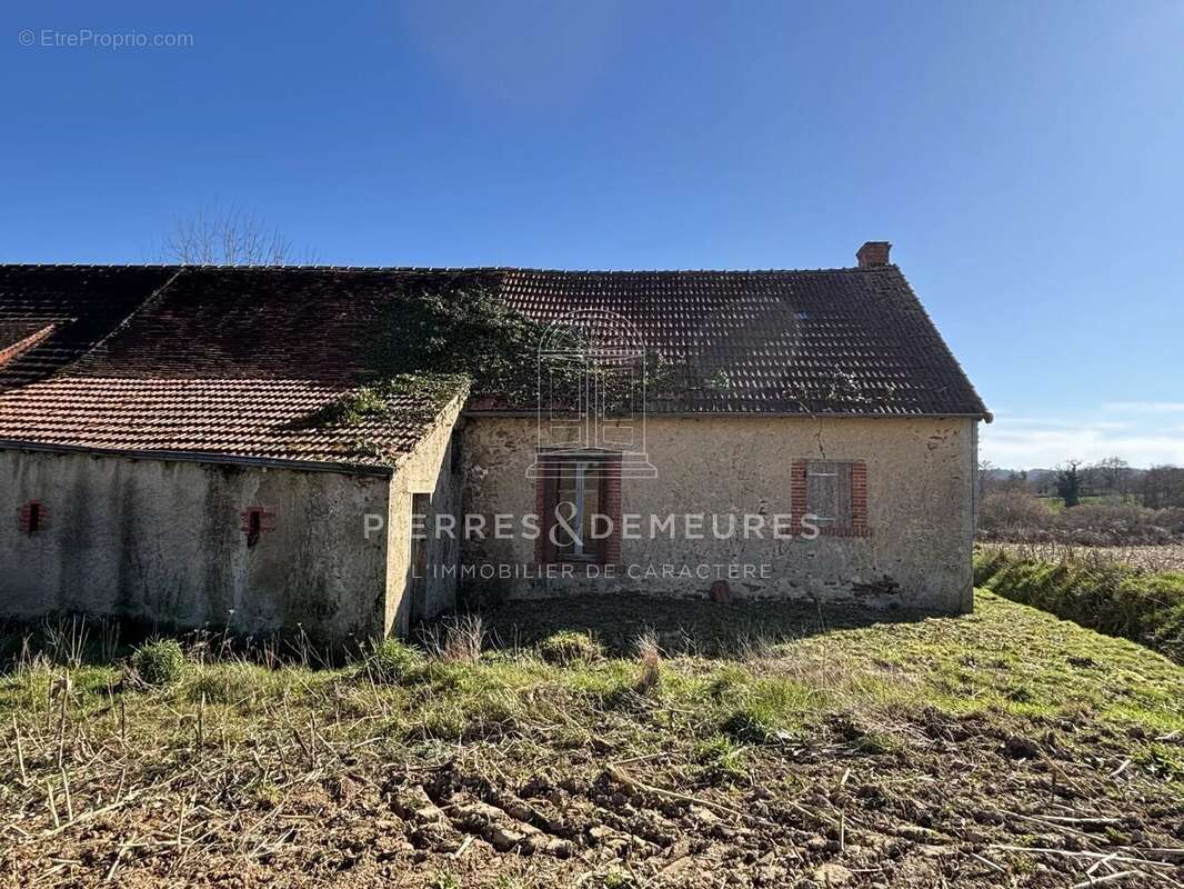 Maison à POULIGNY-NOTRE-DAME