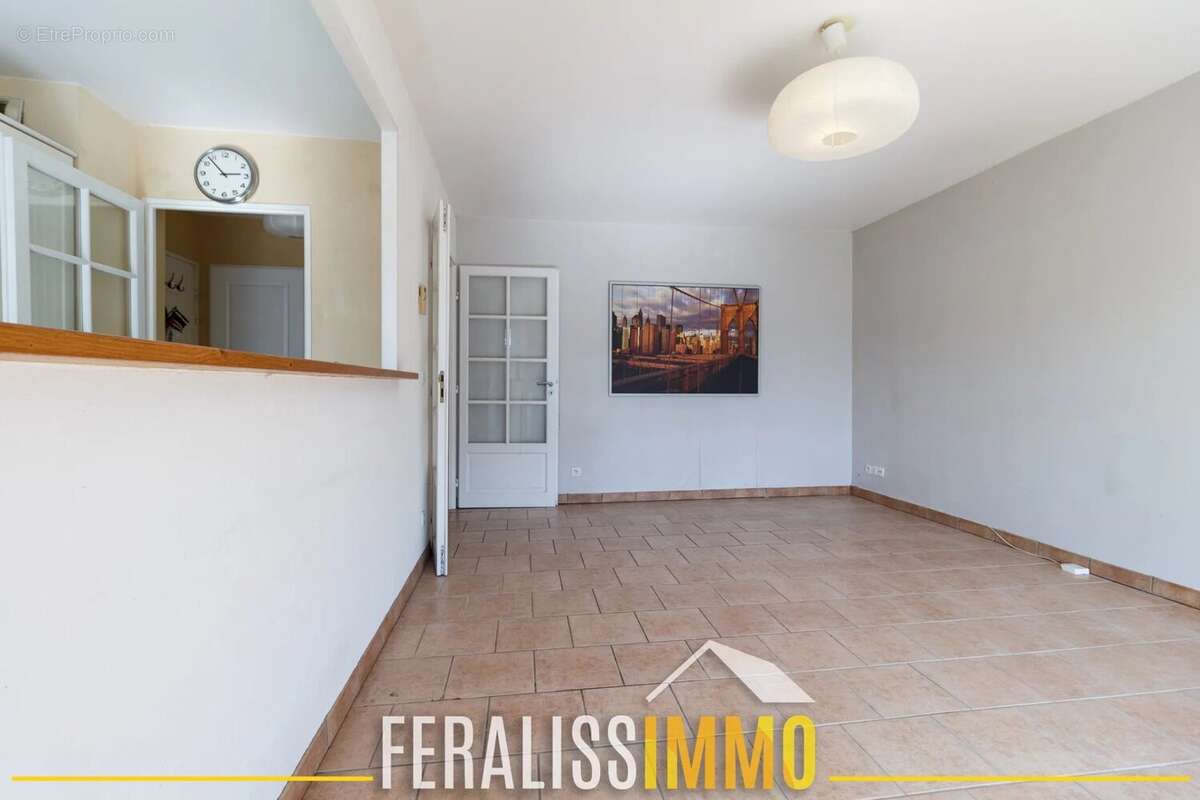 Appartement à JOUY-LE-MOUTIER