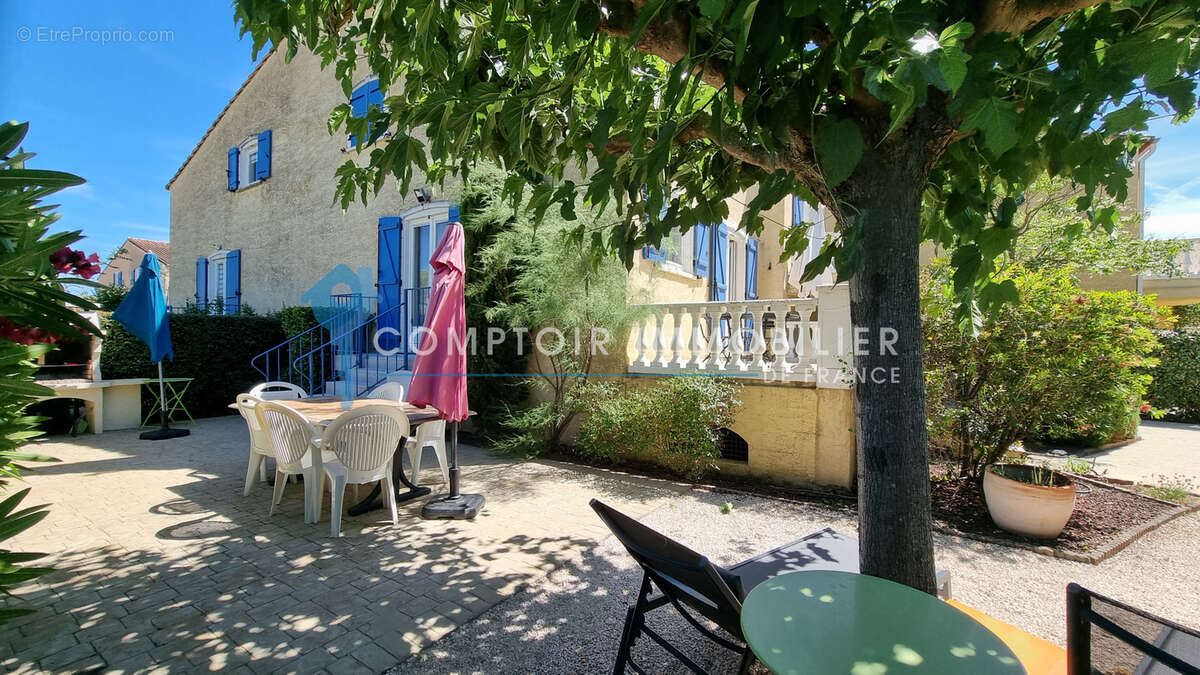 VAR (83) - À VENDRE - VIDAUBAN - Villa 4 chambres dans un domaine hôtelier sécurisé - photo 13