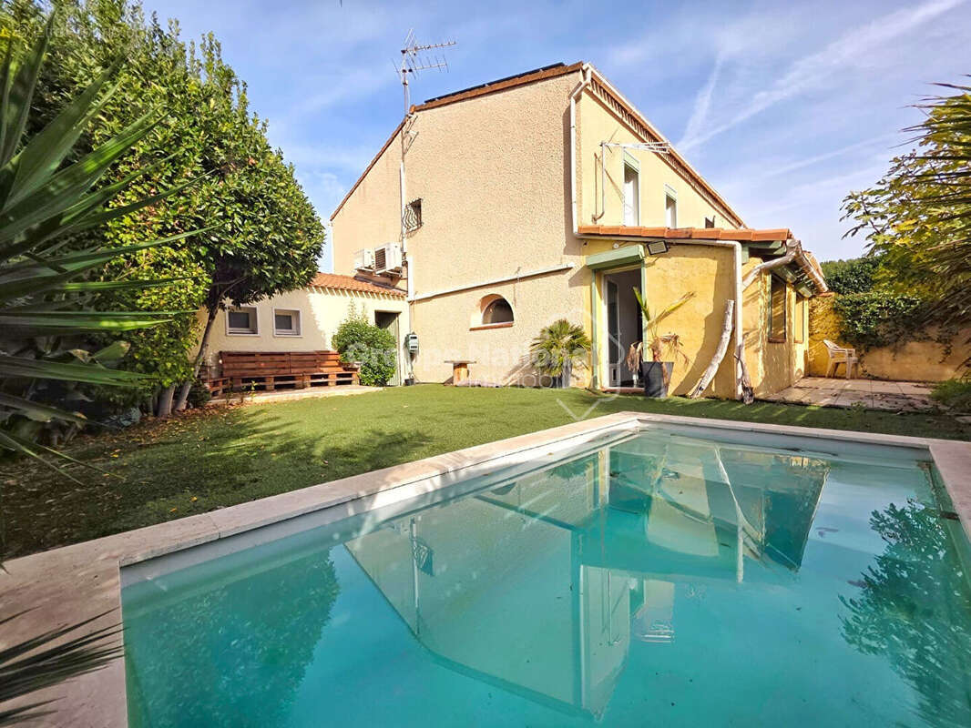 Maison à SAINT-CHAMAS