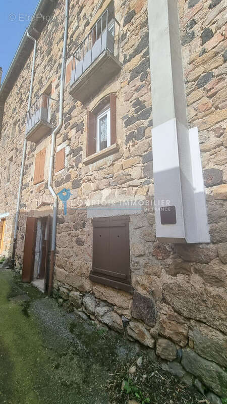 Maison à PRADELLES