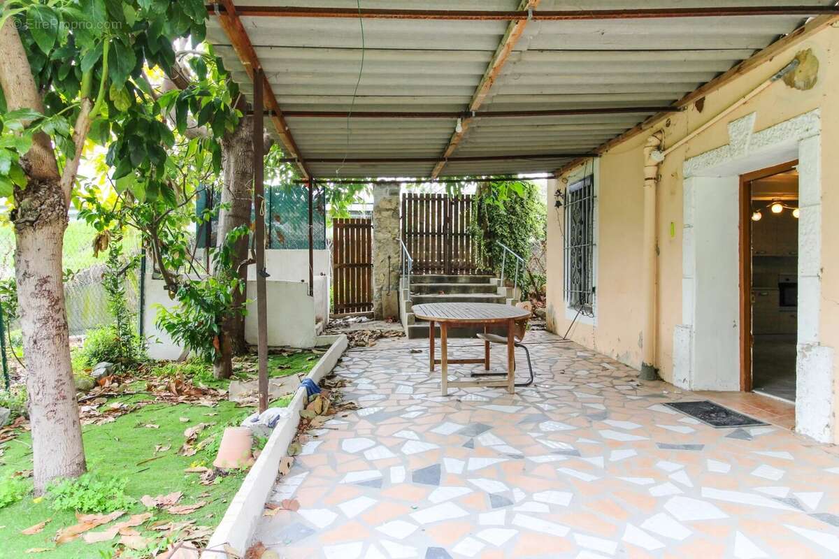 Maison à SAINT-MARTIN-DU-VAR