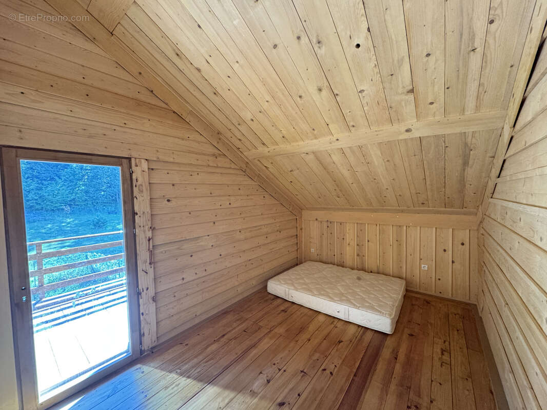 Maison à FOREST-SAINT-JULIEN