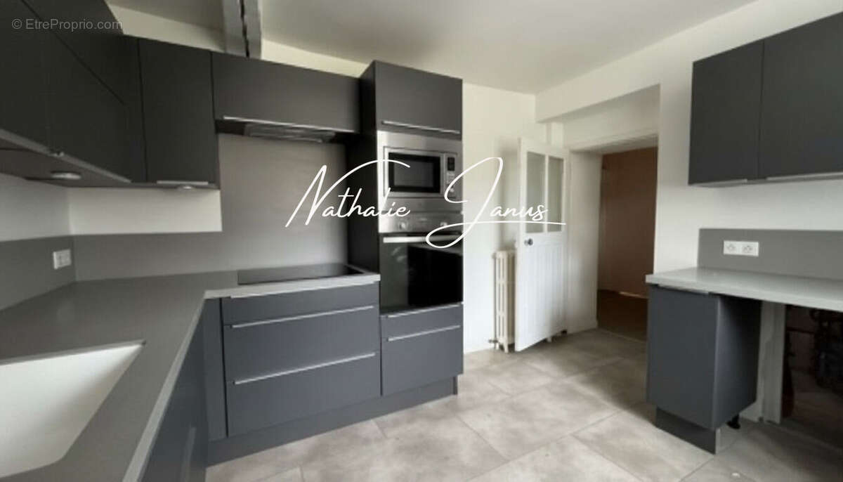 Maison à SOISY-SUR-SEINE