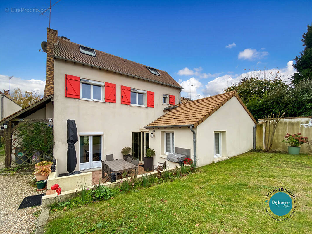 Maison à CERNY