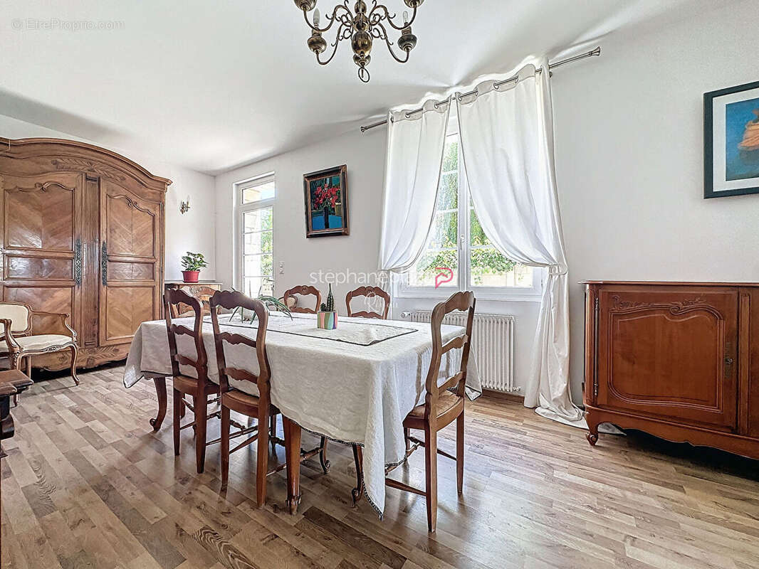 Maison à SAINT-SULPICE-DE-ROYAN