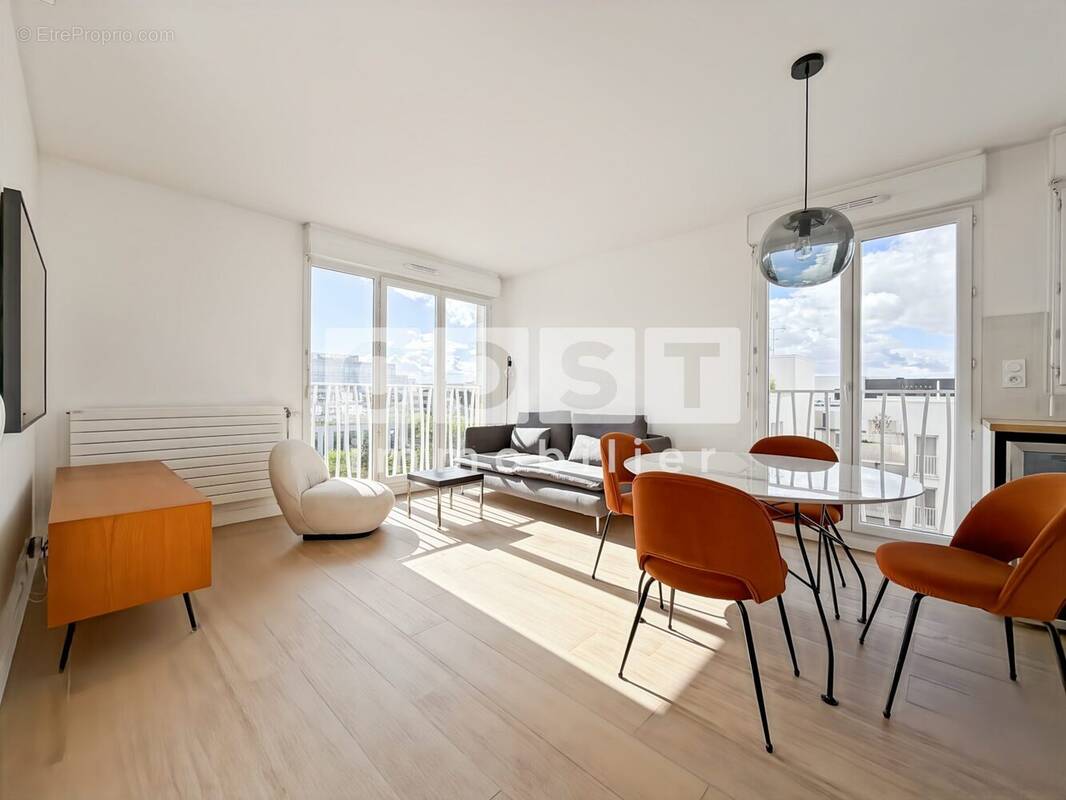 Appartement à GENNEVILLIERS