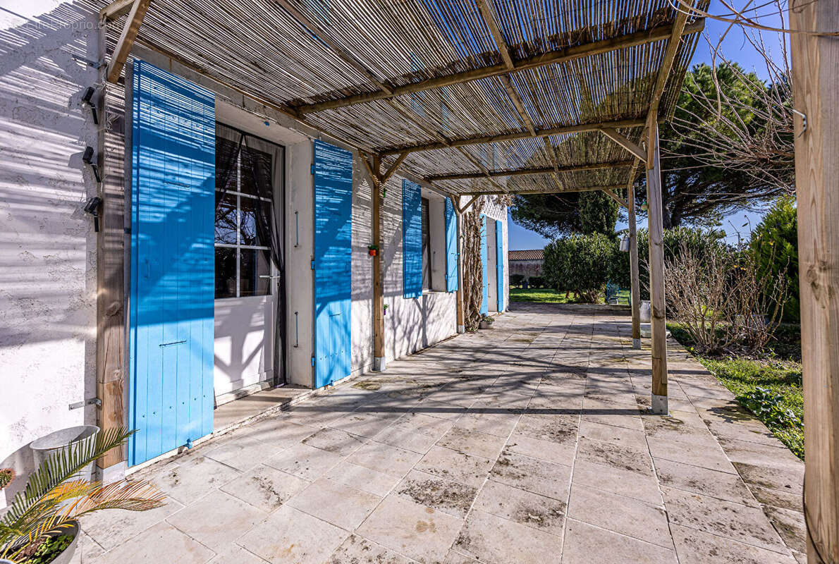 Maison à MORNAC-SUR-SEUDRE