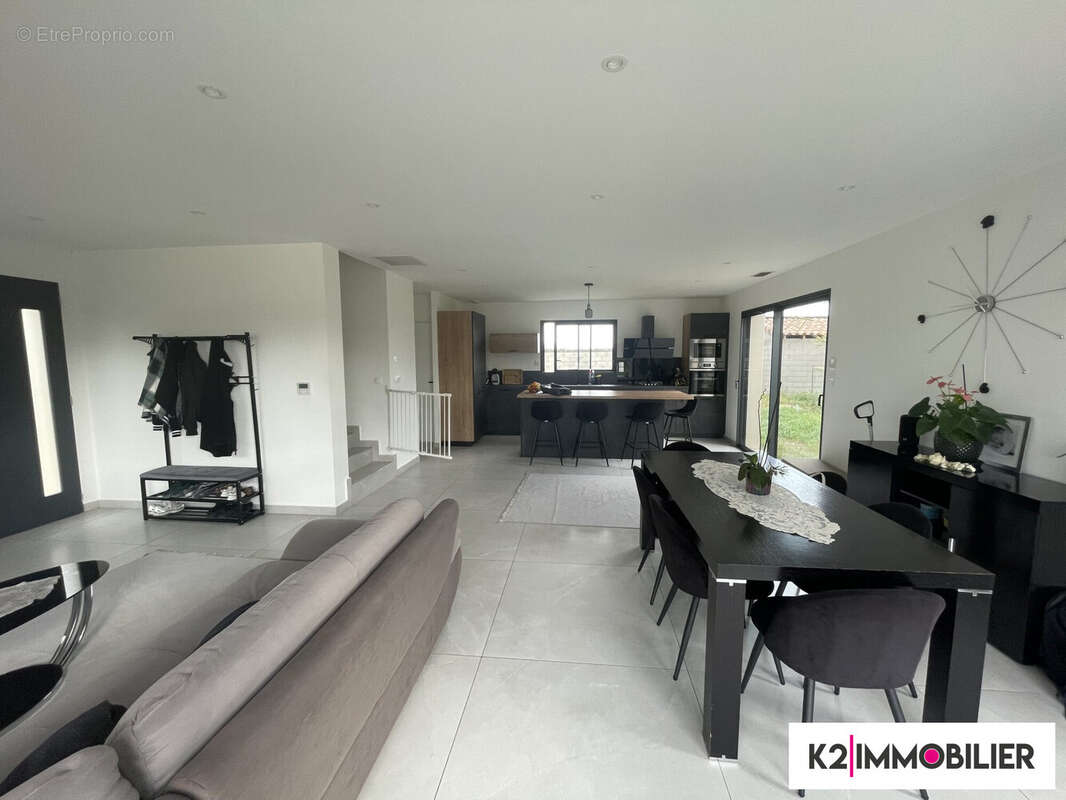 Maison à PIERRELATTE