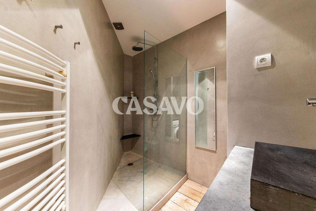 Appartement à PARIS-11E