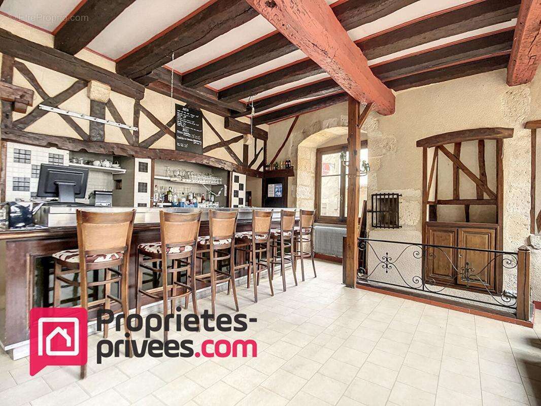 Maison à NOYERS