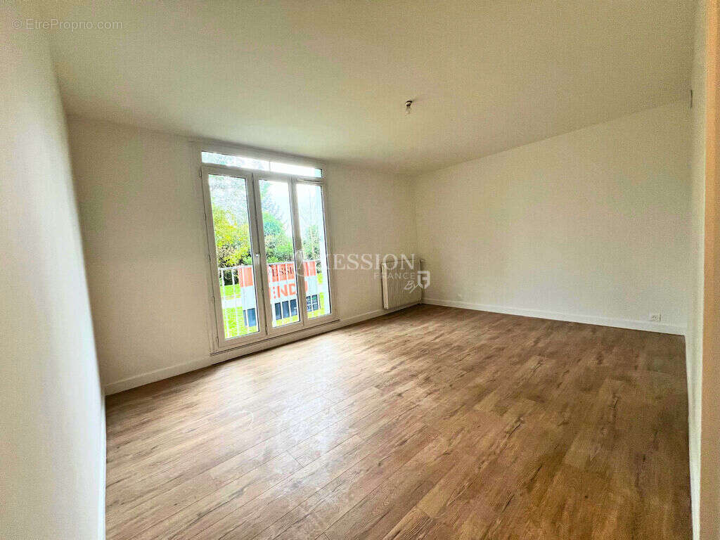 Appartement à LIMEIL-BREVANNES