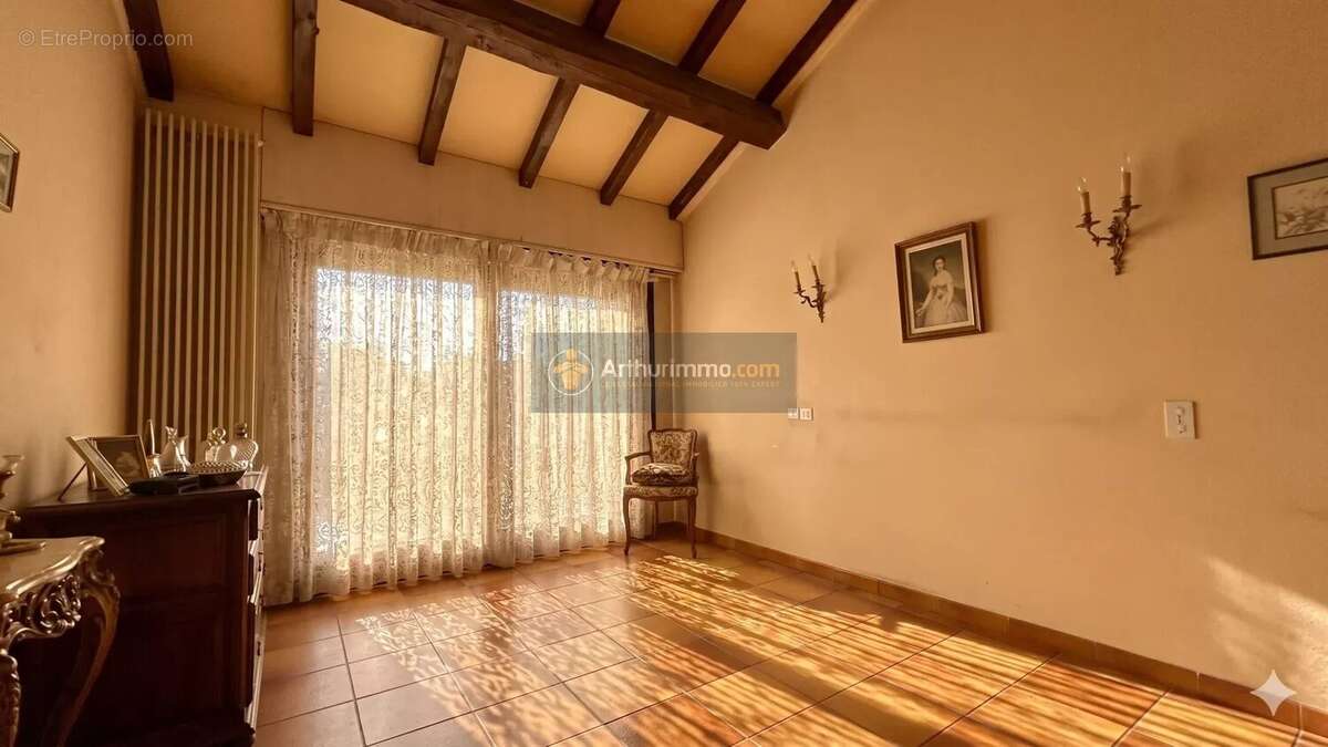 Maison à FREJUS