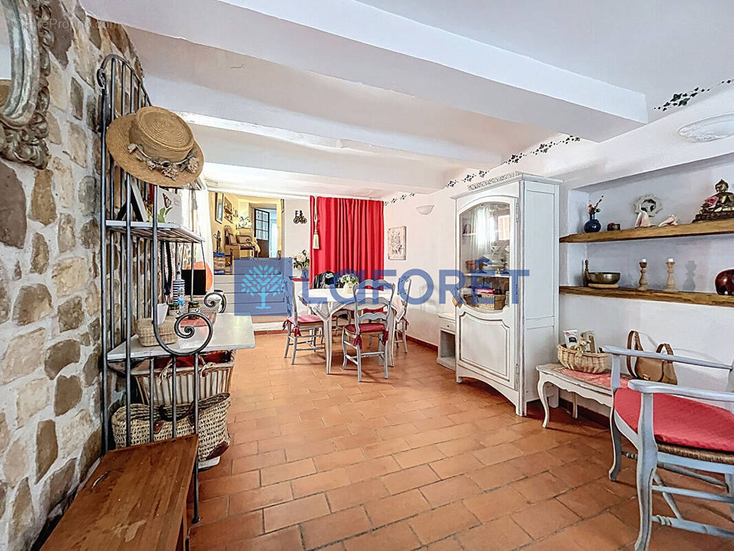 Maison à SIX-FOURS-LES-PLAGES