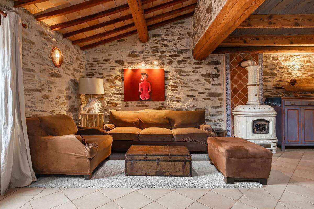 Maison à LA GARDE-FREINET