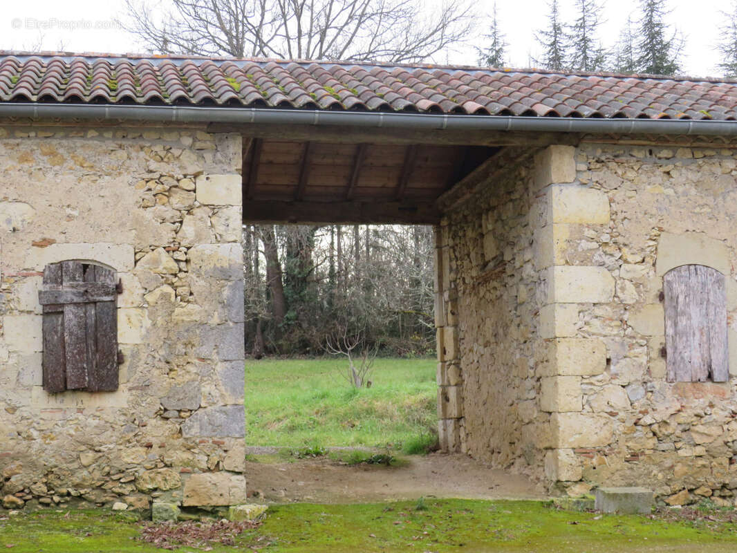 Maison à AIGUILLON