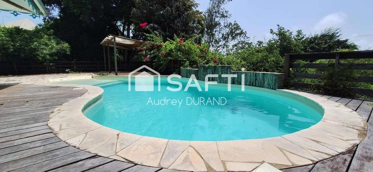 Photo 2 - Maison à REMIRE-MONTJOLY