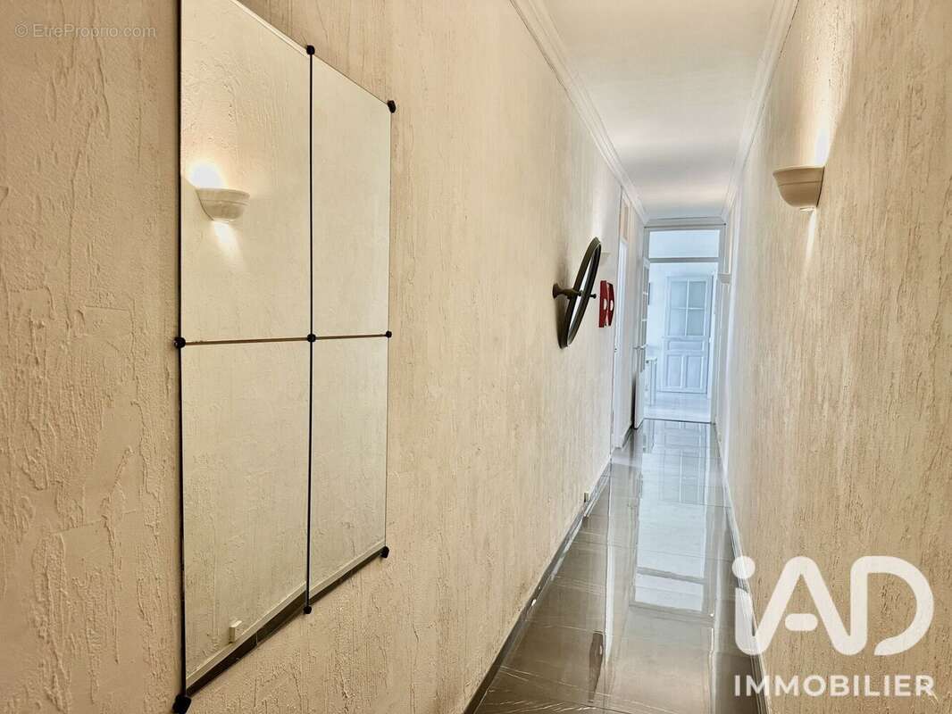 Photo 3 - Appartement à CHOISY-LE-ROI