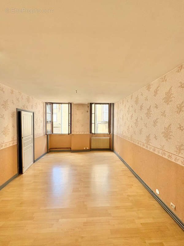 Maison de ville à fort potentiel   Centre de Riom - photo 11