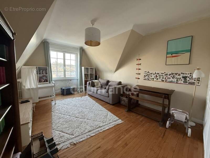 Maison à LE RELECQ-KERHUON