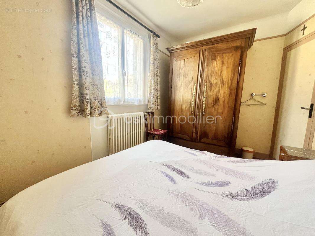 Maison familiale de 150m2 sur un terrain de 930m2 - photo 10