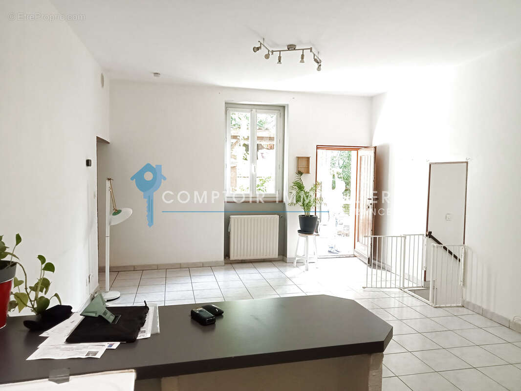 Appartement à LA VOULTE-SUR-RHONE