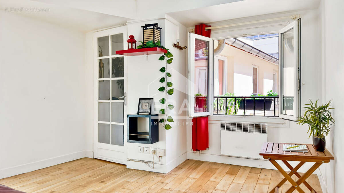 Appartement à PARIS-11E