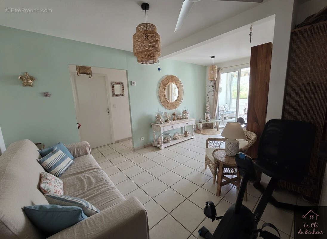 Appartement à SAINTE-LUCE