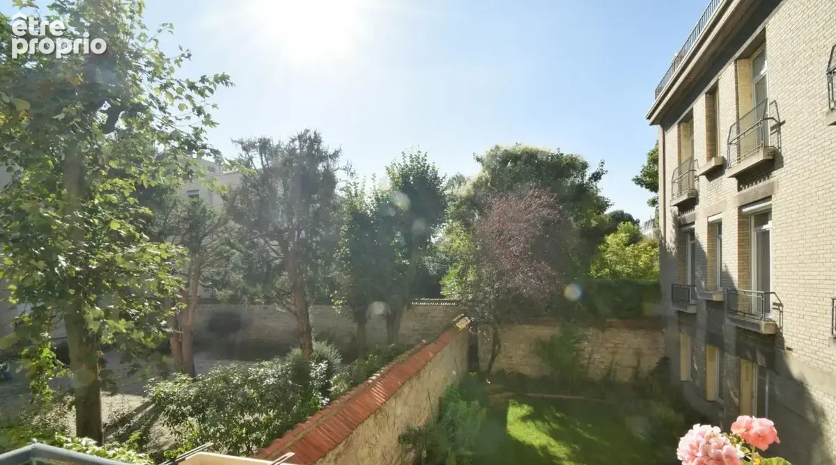 Saint-mandé sud –187m²–4 chambres–réception 50 m²–vue sur jardins - photo 2