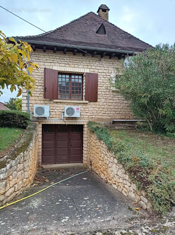 Maison à MONTAYRAL