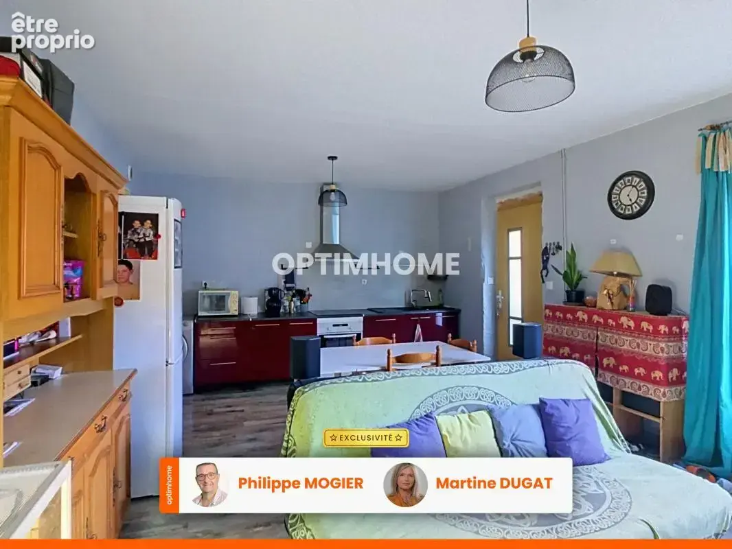 Saint-yorre – ensemble immobilier avec local commercial et deux appartements loués - photo 2