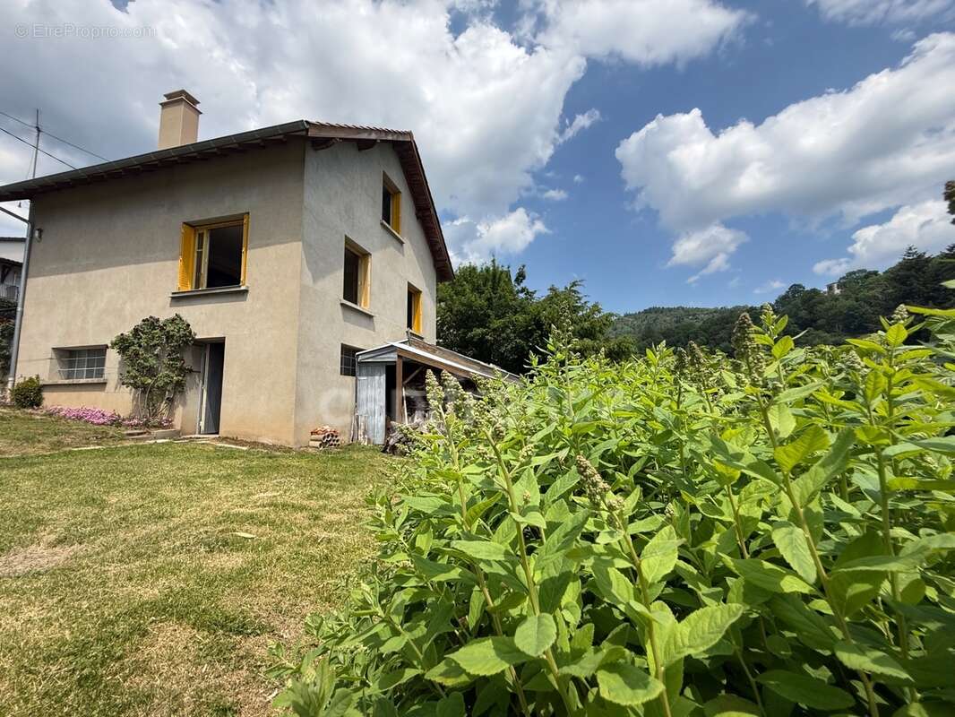 Maison 75 m² à rénover – terrain clos 422 m² - toiture 2024 - photo 3