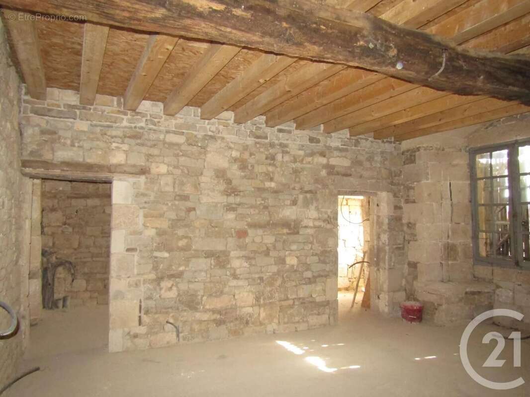 Maison à PAIZAY-NAUDOUIN-EMBOURIE