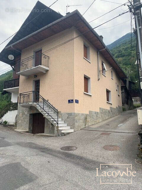 Maison à CEVINS