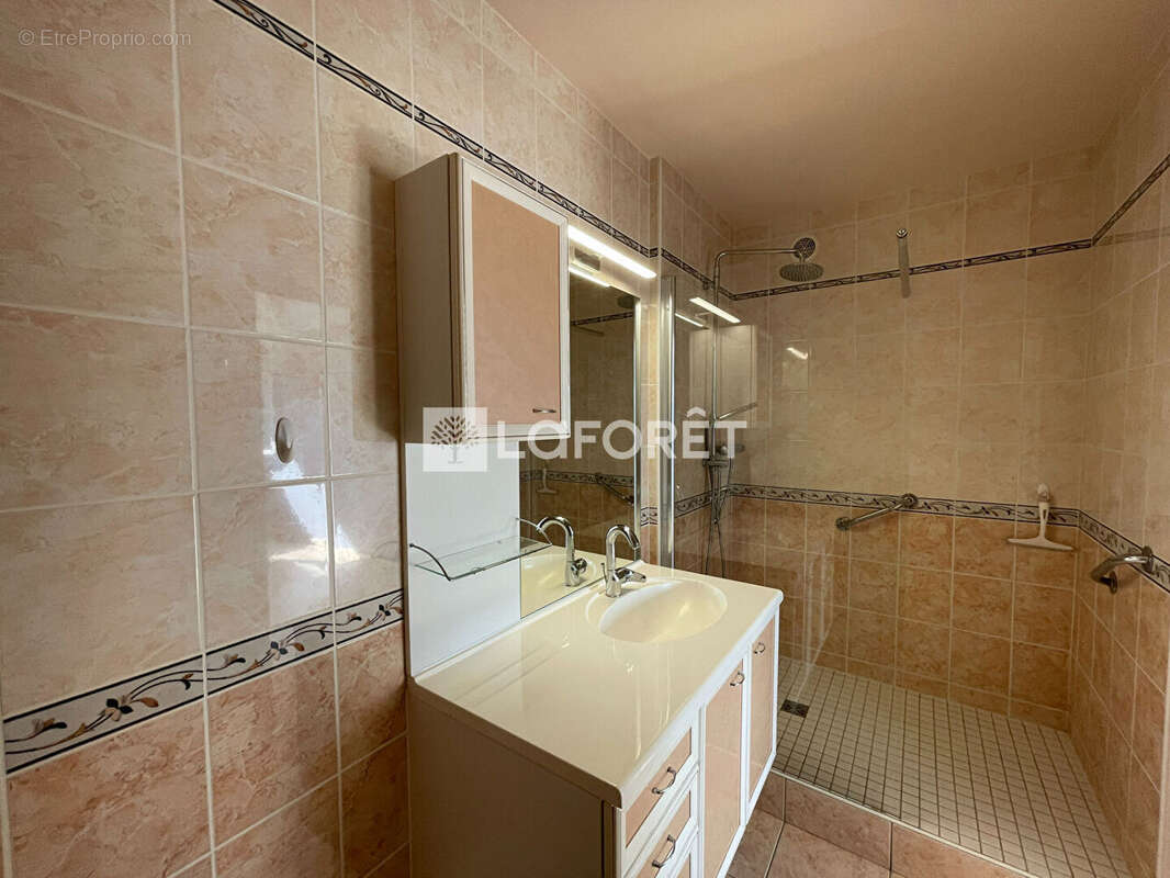 Appartement à LONS-LE-SAUNIER