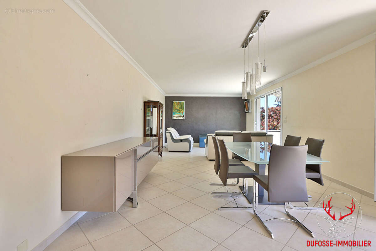 Appartement à TASSIN-LA-DEMI-LUNE