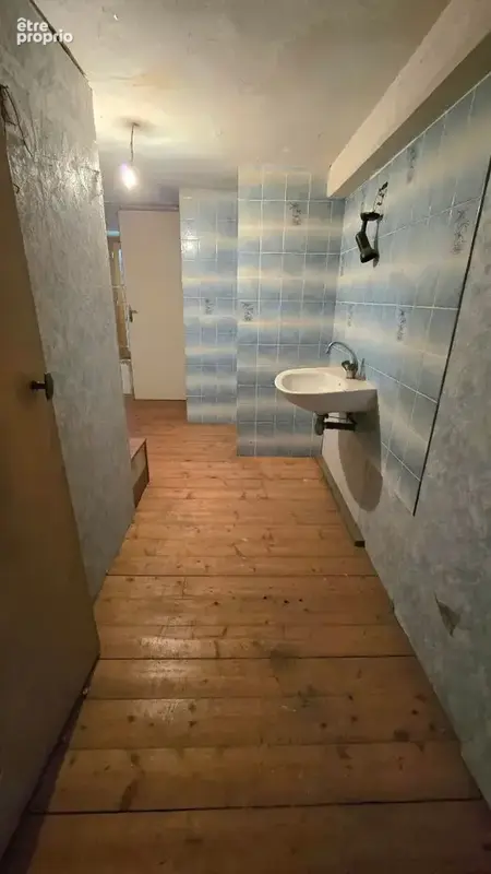 Maison 6 pièces 177 m² à vendre à Saint-Laurent-La-Roche (39570) - photo 8