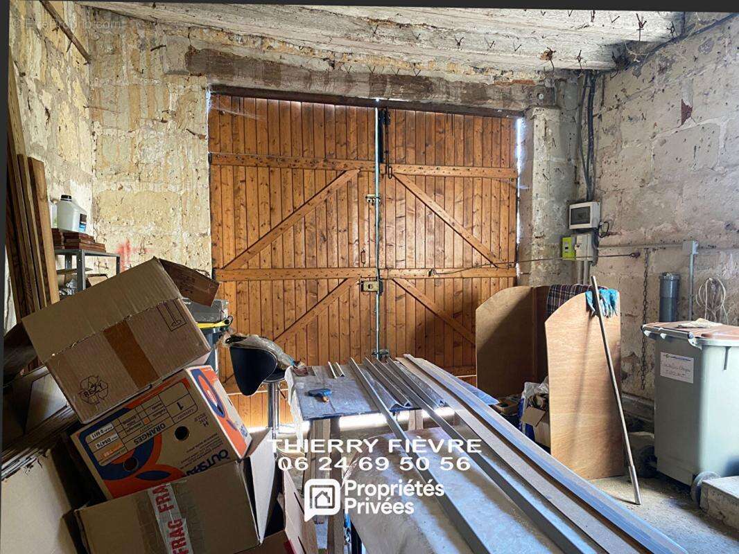 A VENDRE  49730 TURQUANT  Maison 4 pièces de 74 m2 avec maison annexe à rénover, terrasse,  jardin,  cave - photo 13