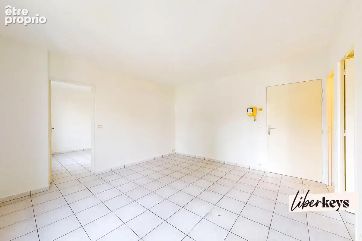 Rosny-sous-Bois – Charmant 2 pièces de 42,1 m² avec box, dans une petite copropriété - photo 2