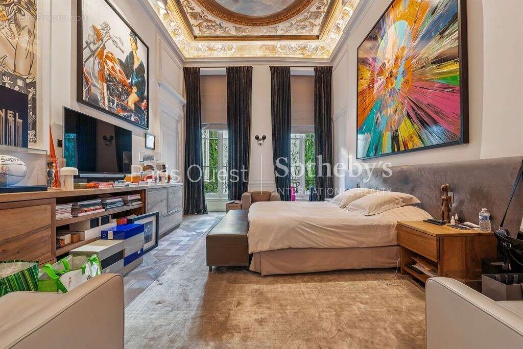 Appartement à PARIS-2E