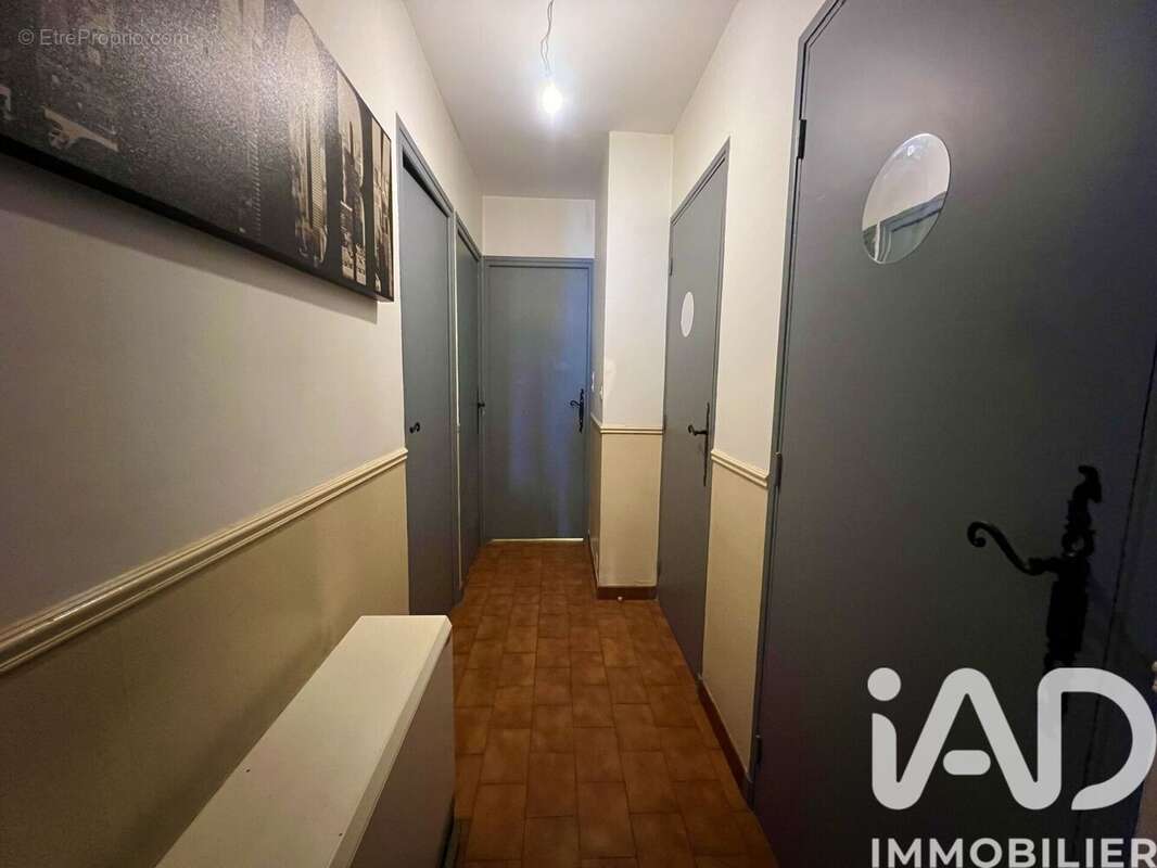 Photo 7 - Appartement à COLLOBRIERES
