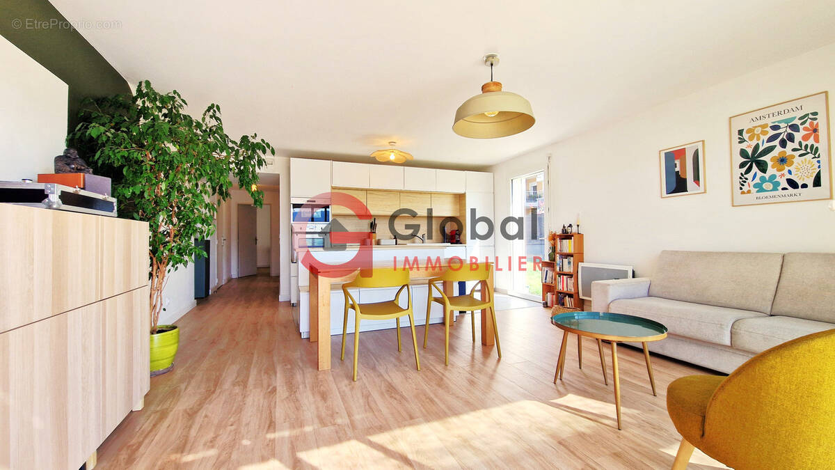 Appartement à LANCON-PROVENCE