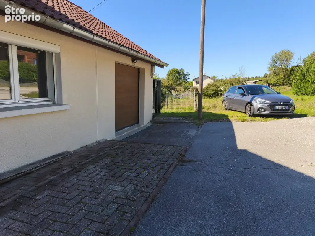 maison de plain pied avec terrain et garage - photo 10