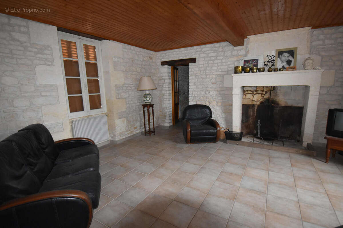 DSC_0008 - Maison à BOUEX