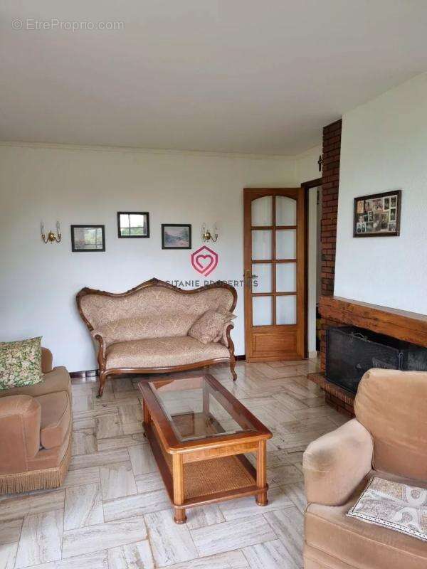 Maison à MIRANDE