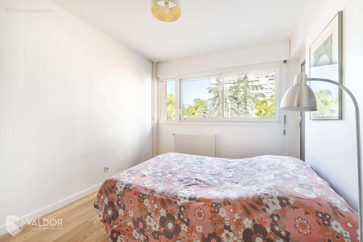 T5 94m2 caluire montessuy - photo 8