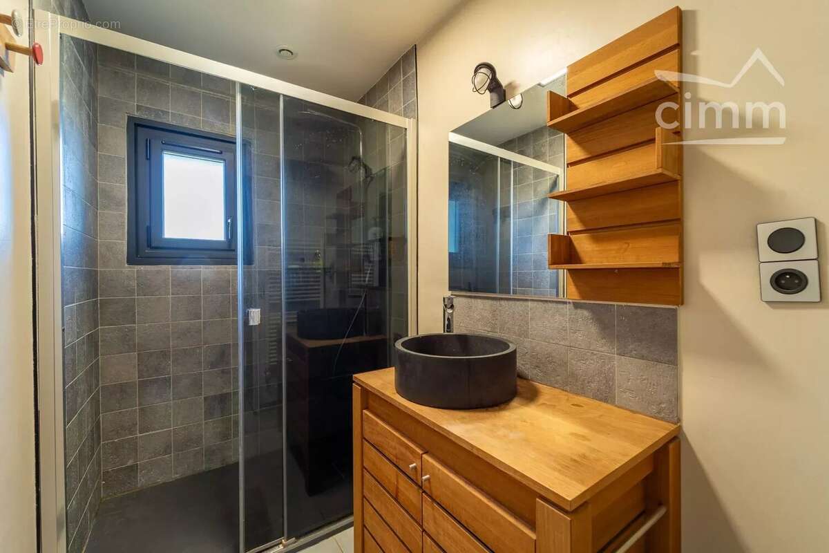 Maison à LA CHARITE-SUR-LOIRE