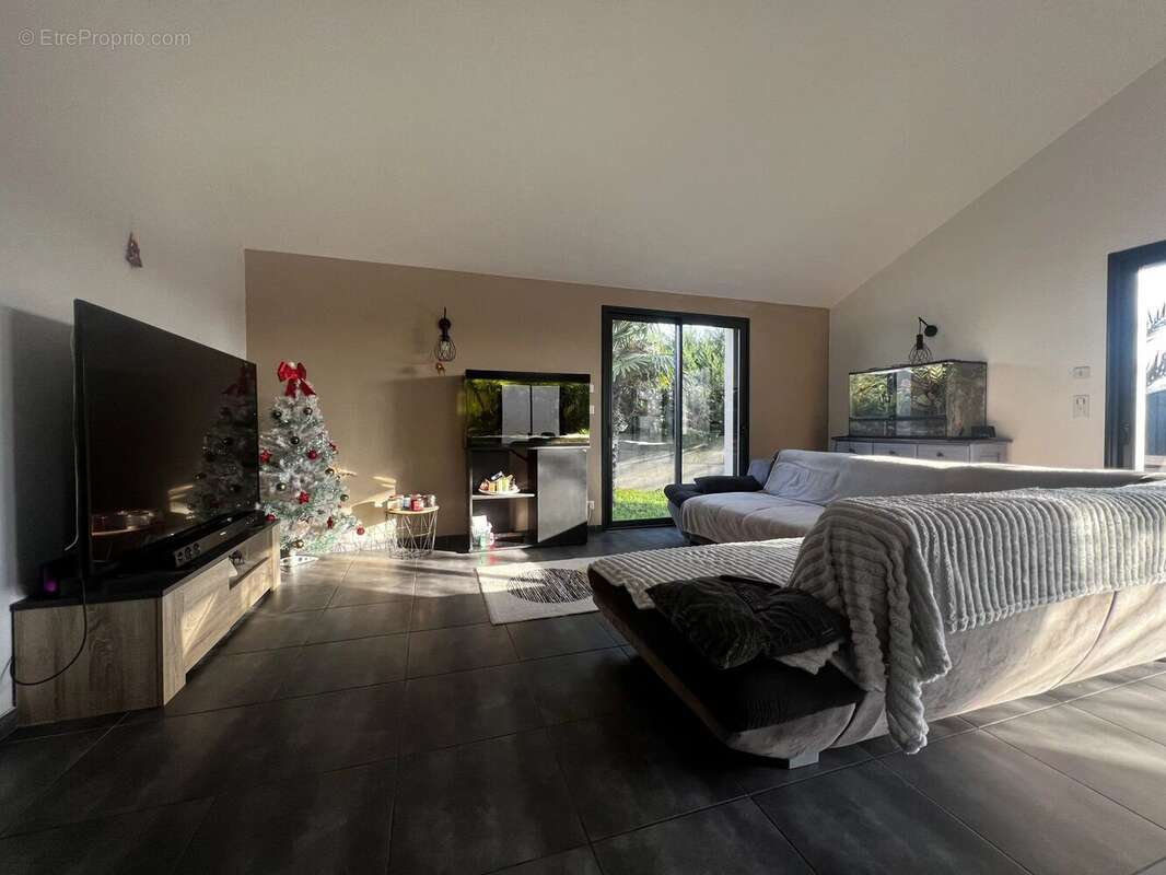 Maison à PONT-SAINT-MARTIN