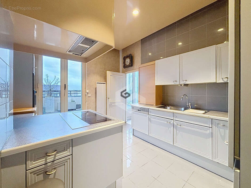 CUISINE - Appartement à REIMS