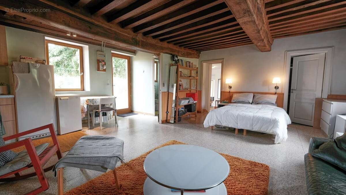 Maison à CHISSEY-EN-MORVAN